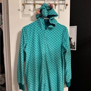 Xhilaration Teal Scale Pattern Onesie